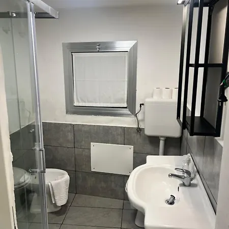 Apartment 700mt To Station Venezia,free Parking, Shuttle Airport Via Napoli 71 *