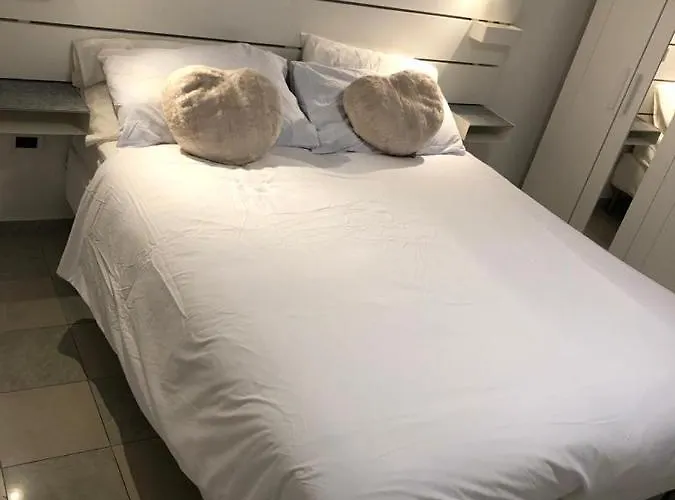 Venezia, 700mt To Station, Free Parking, Shuttle Airport, Train Station, Via Napoli 71 * Mestre