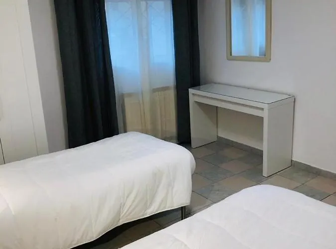 Venezia, 700mt To Station, Free Parking, Shuttle Airport, Train Station, Via Napoli 71